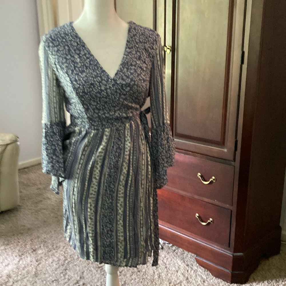Francesca’s Bell Sleeve Wrap Dress